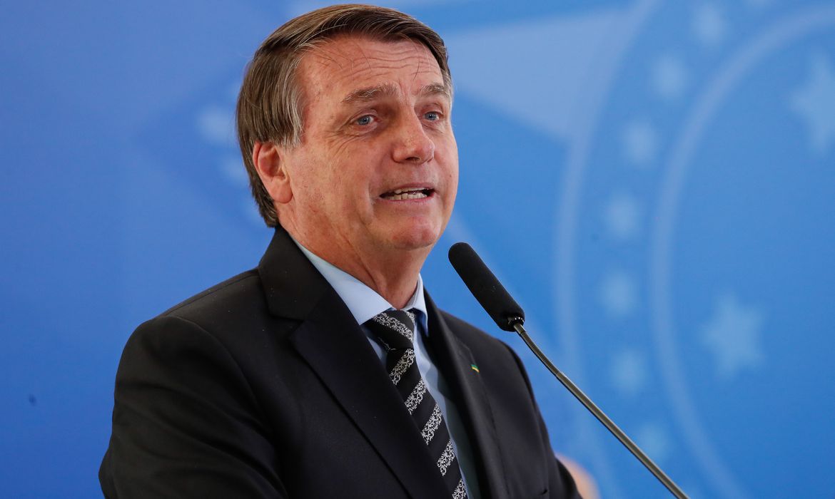 CAOS NO PAÍS: Em áudio, Bolsonaro pede para caminhoneiros liberarem estradas