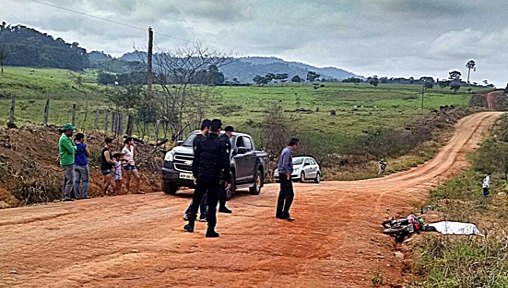 Homem é assassinado com dois tiros na zona rural