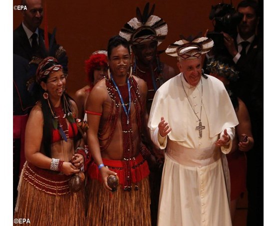 Papa diz que gostaria de visitar tribo na Amazônia