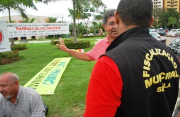 Manifestação contra o aumento da taxa de ônibus em frente à sede da Prefeitura é impedida pela SEMPLA e SEMA – Fotos 