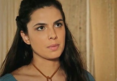 NOVELAS - Adara morre nos braços de Aruna