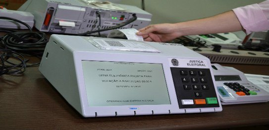 ELEIÇÕES 2016 - TRE-RO realiza carga e lacração de urnas eletrônicas