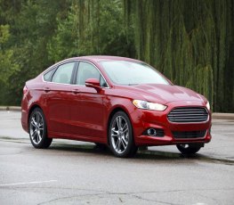 Volante de Ford Fusion pode cair no colo de motorista