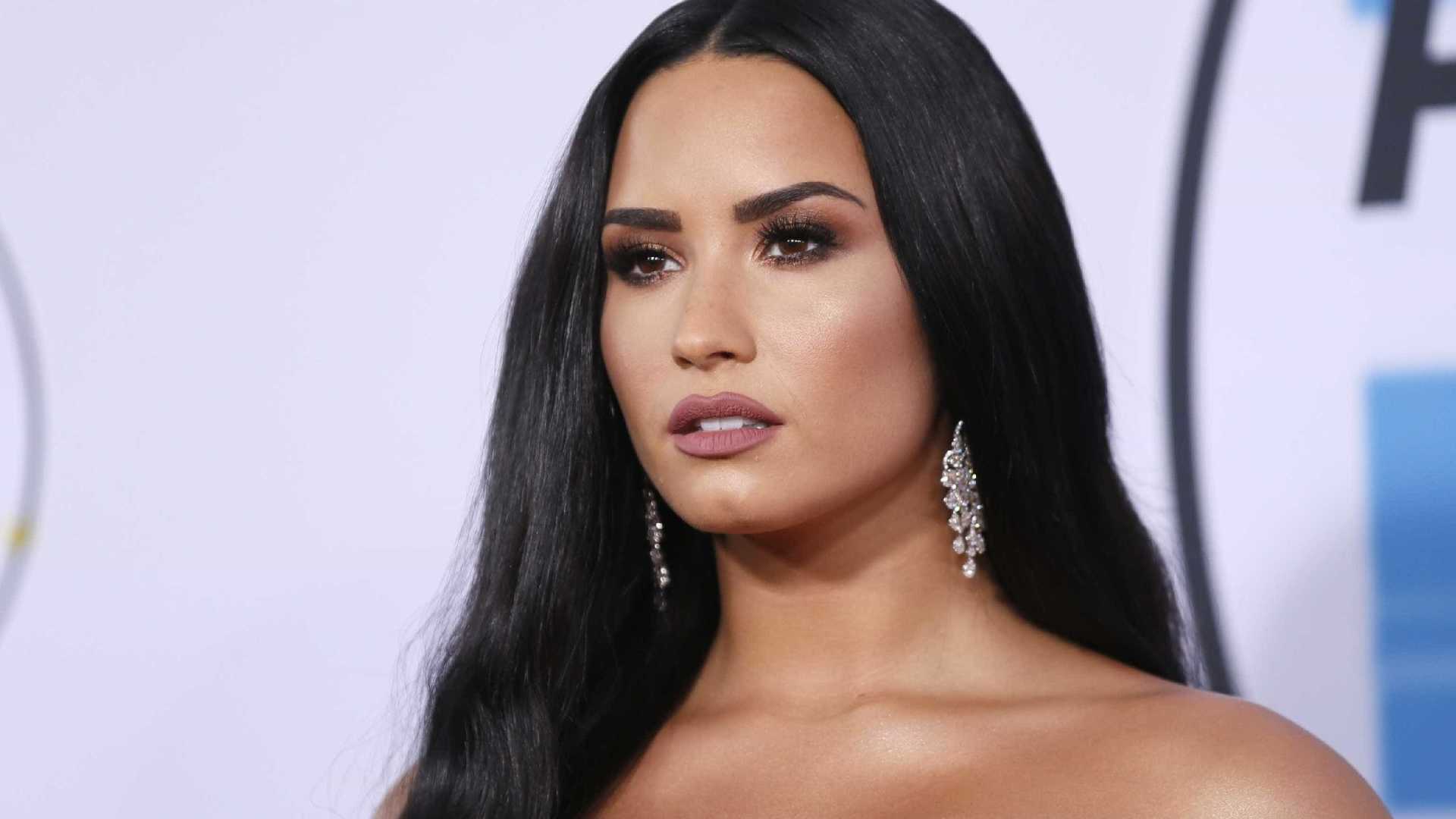 REABILITAÇÃO: Mãe de Demi Lovato revela como está a saúde da cantora