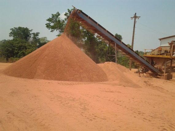 APOIO: Agricultores de Rondônia são beneficiados com a entrega de calcário