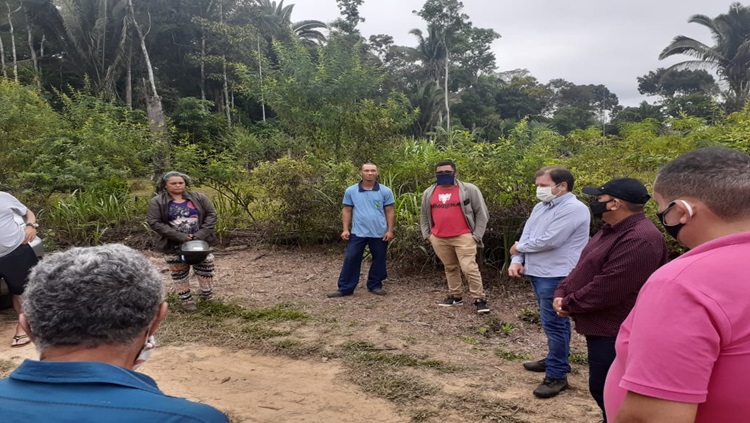 ZONA RURAL: Vereadora Ellis Regina intervém por moradores do Ramal Santa Helena