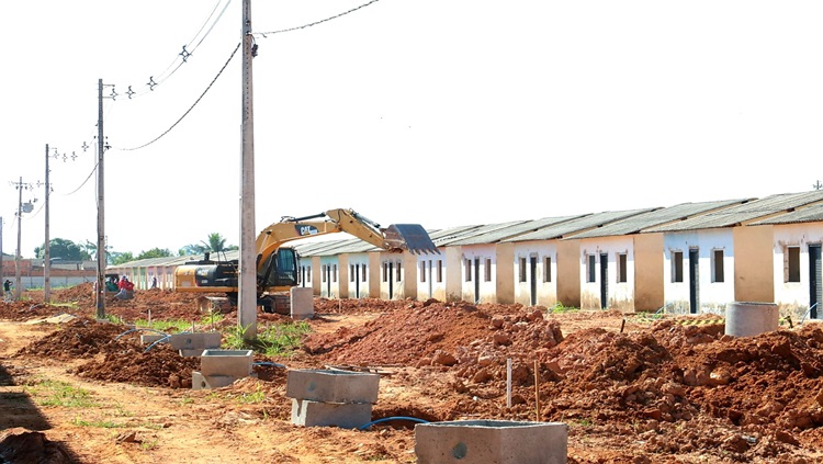 HABITAÇÃO POPULAR: Construção de casas pela Prefeitura segue em ritmo acelerado