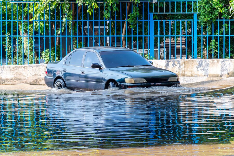 ‘CHUVAS INTENSAS’: Aumento de pluviosidade pode acarretar estragos em carros