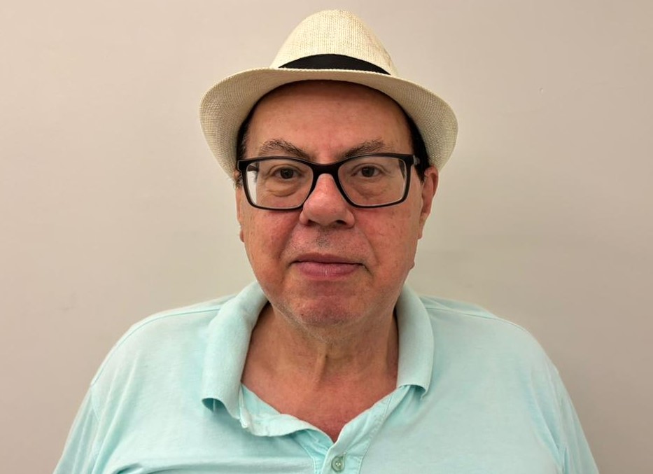 NO MEIO DO CAMINHO: Vários candidatos ao governo de Rondônia ficaram sentados à beira do caminho