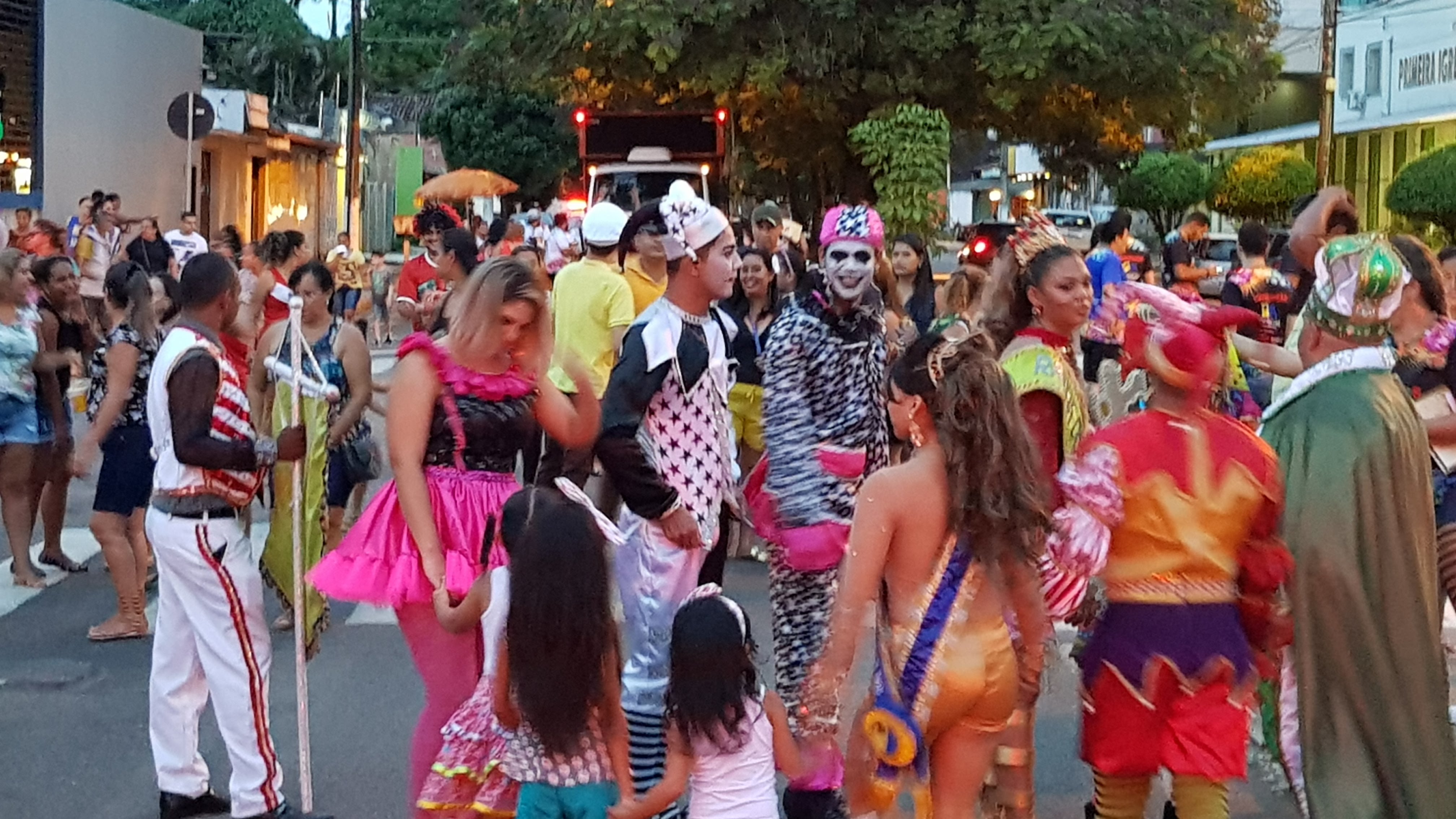 GRATUITO: Veja a programação do Baile Municipal e do Curumim Folia