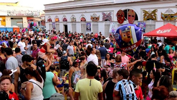 BAILE MUNICIPAL: Encerra na sexta,24, inscrições em edital para contratar serviços especializados em decoração da festa