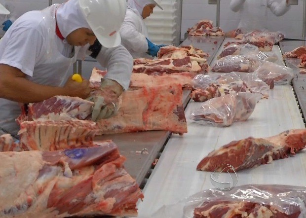 EXPORTAÇÃO: Ministra diz que carne brasileira pode ampliar espaço no mercado chinês