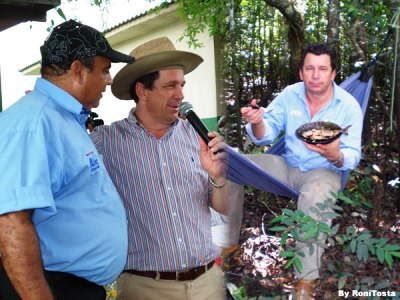 Depois 30 anos funcionário e patrão se reencontram