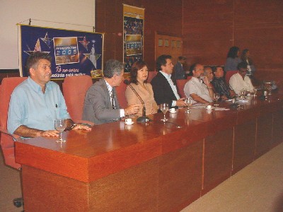 Governador apresenta resumo das ações e balanço de sua administração em 2005