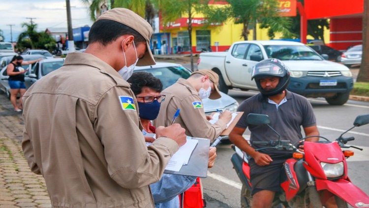 DRIVE-THRU: Governo realiza  testes rápidos para covid-19 em Pimenta Bueno nesta quarta (14)