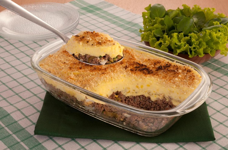 RÁPIDO: Escondidinho de carne moída com mandioquinha para o almoço