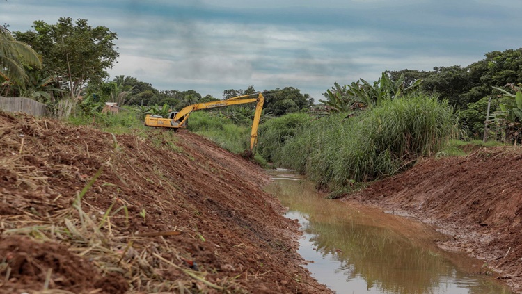 MELHORIAS: Equipes de obras da Prefeitura atuam em 16 bairros de Porto Velho