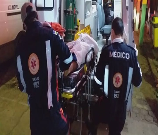 NA BALA: Homem é atacado a tiros quando usava drogas em esquina na zona Leste