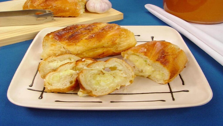 DELICIOSO: Pão de alho recheado para saborear a qualquer dia da semana