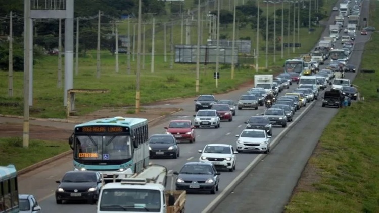 DECISÃO: Contran revoga resolução que interrompia prazos de serviços de trânsito