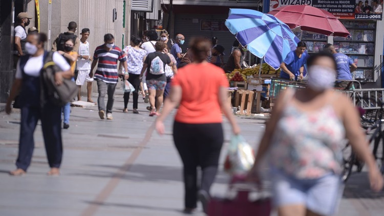 IDADE: Expectativa de vida no Brasil sobe para 76,6 anos em 2019, aponta pesquisa