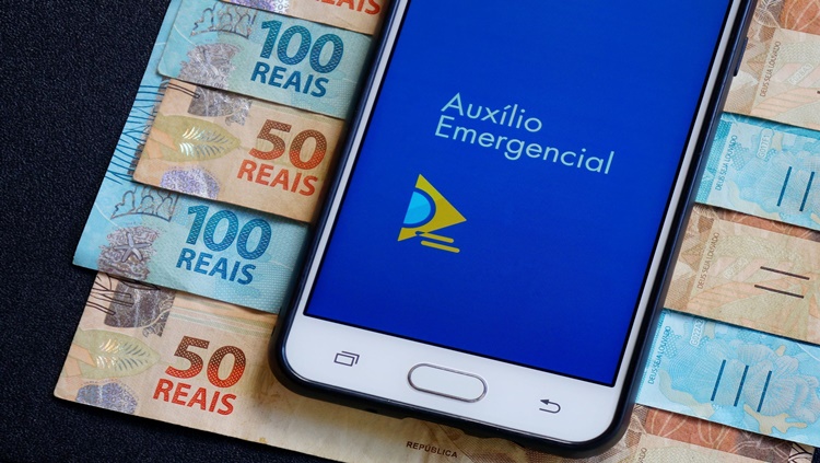 DINHEIRO: Caixa paga R$ 1,2 bi de auxílio emergencial para nascidos em abril