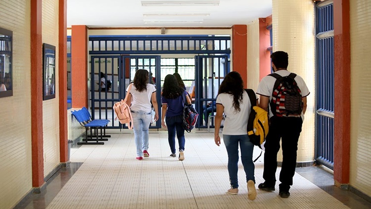 SERVIÇO PÚBLICO: Senado aprova que 5 universidades federais contratem durante pandemia