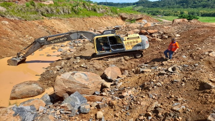 RO-464: Trechos recebem manutenção e serão pavimentados