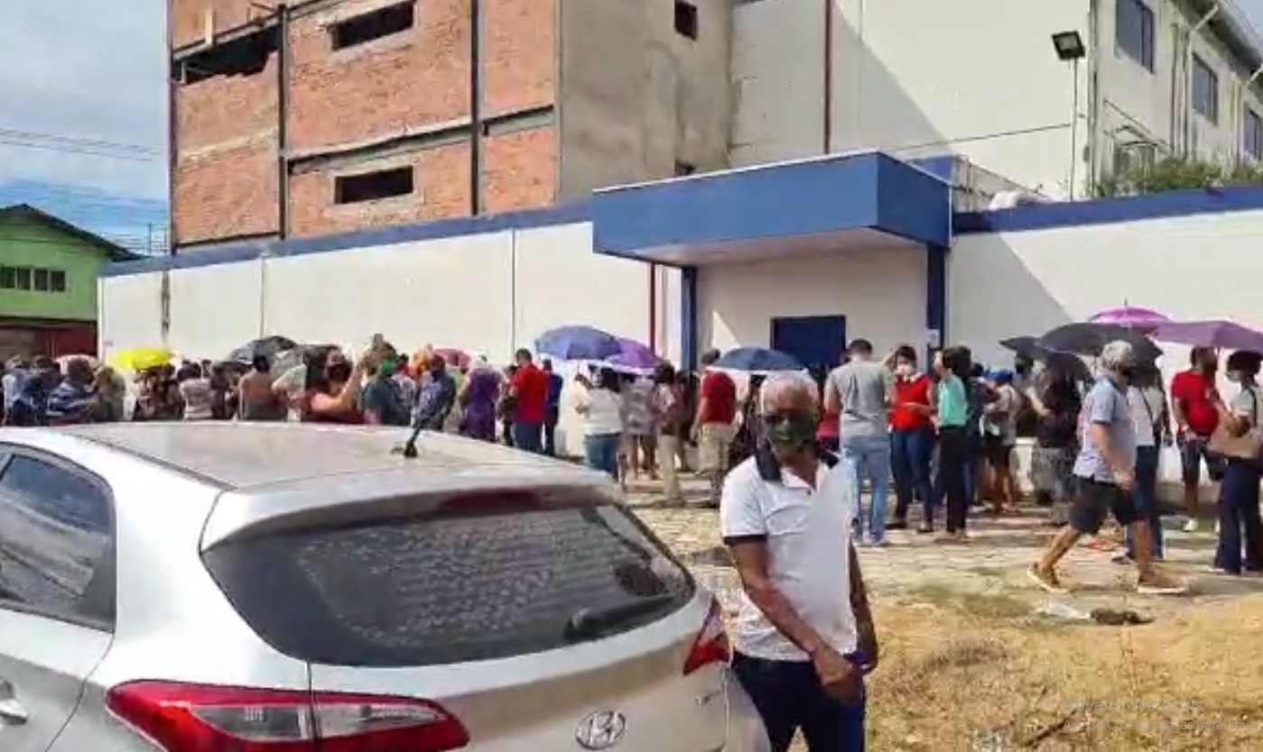 CORONAVAC: Aplicação da segunda dose gera fila e aglomeração em Porto Velho