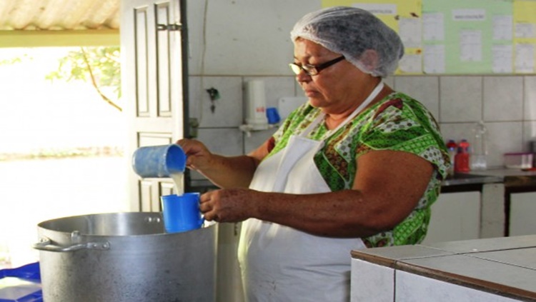 CONTRATAÇÃO: Seduc amplia vagas para técnicos educacionais nas áreas de limpeza e alimentação