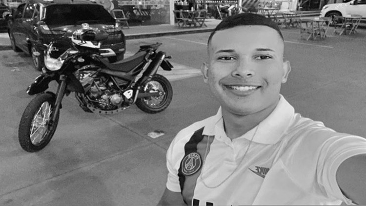 DESPEDIDA: Velório de jovem que pilotava XT660 acontece na zona Sul da capital