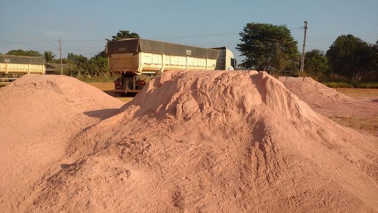 RONDÔNIA: Produtores são beneficiados com o transporte gratuito de calcário