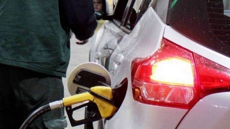 MUDANÇAS: Gasolina com novo padrão começa a valer nesta segunda