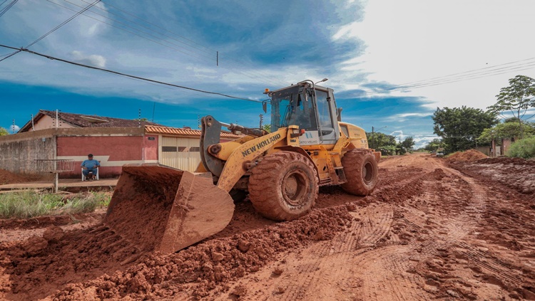 MELHORIAS: Serviços de drenagem avança em quatro bairros de Porto Velho