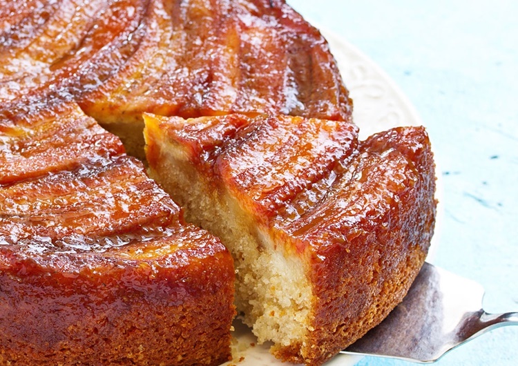 FOFINHO: Bolo de banana com caramelo para o cafezinho ou chá da tarde