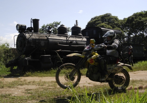 Pilotos de Porto Velho vencem Enduro em Ariquemes