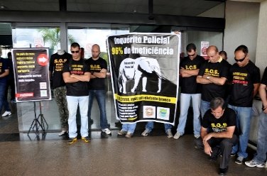 Agentes da PF protestam no aeroporto de Porto Velho contra inquérito policial