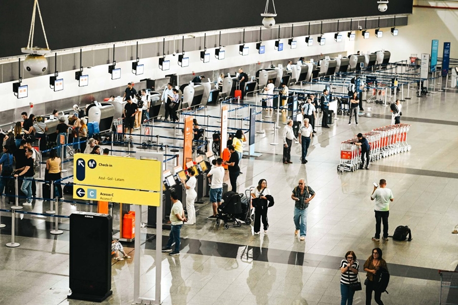 VIAGENS: Vinte mil aposentados já compraram passagens pelo Programa Voa Brasil