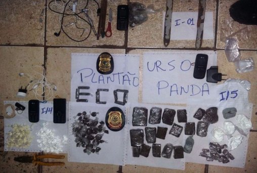  Agentes encontram drogas e celulares no Urso Panda