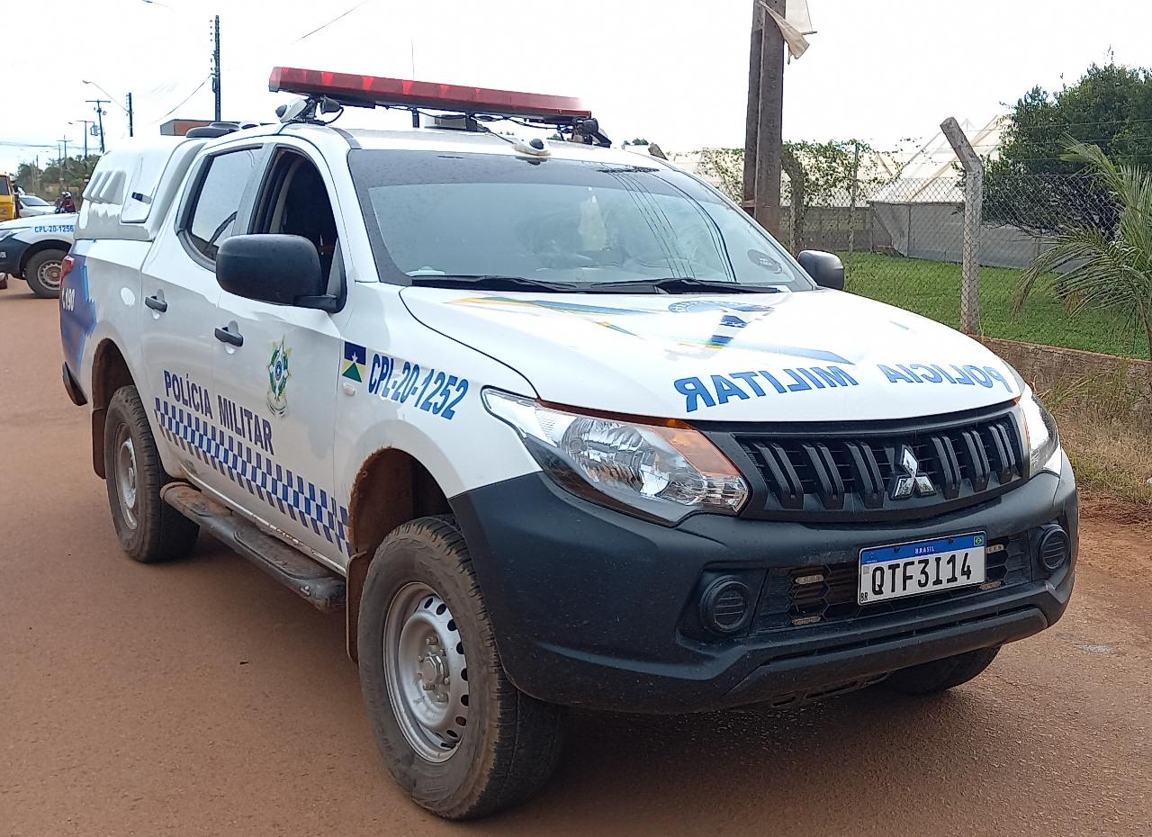 RASTREAMENTO: Ação rápida da PM resulta na prisão de ladrão que roubou moto de mulher na frente de banco