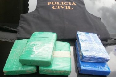 Guajará Mirim - PC de prende dois acusados de tráfico de drogas