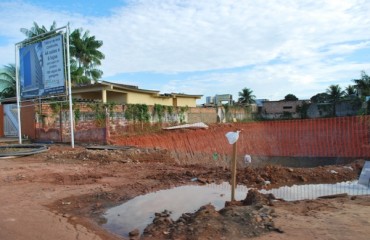 CRISE DE BURACOS – Moradores do bairro Olaria se revoltam com falta de responsabilidade de empresa e Prefeitura – Confira fotos