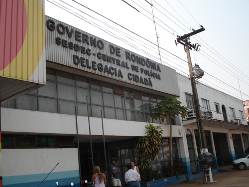 Vigilante é preso pela polícia por tráfico de entorpecentes