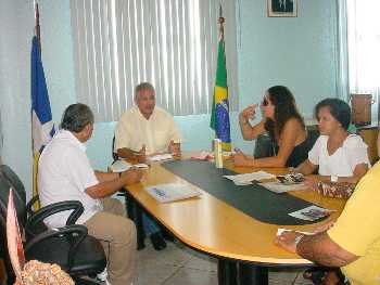 Líderes de bairros da capital pedem inclusão no “Cidade Limpa” em reunião na Casa Civil