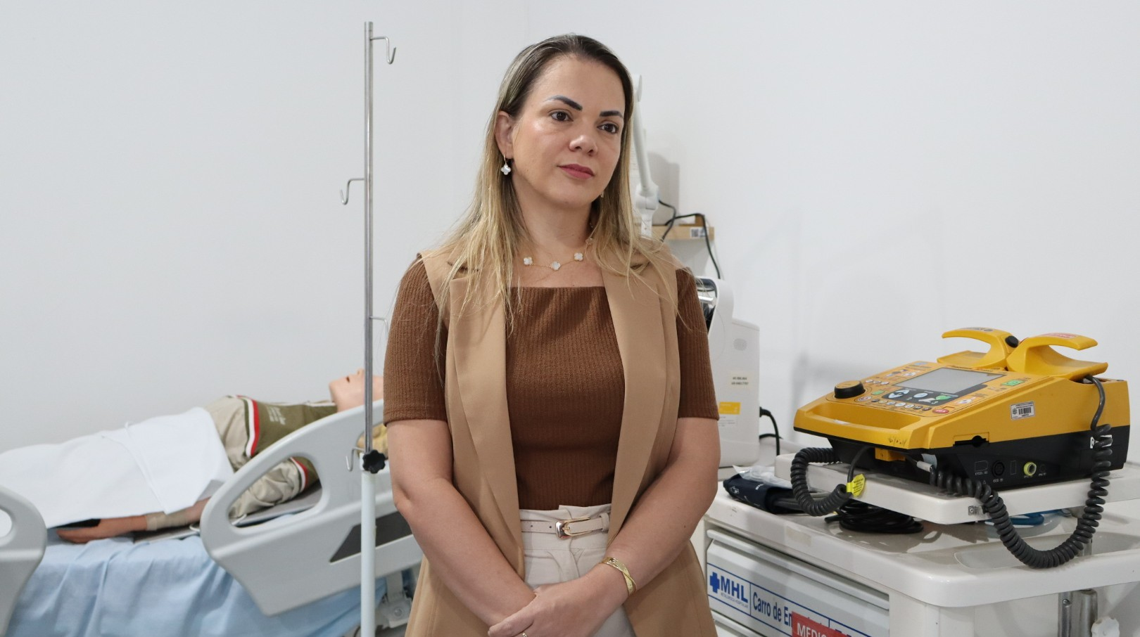 AMBULÂNCIA: Cláudia de Jesus cobra da Sesau atendimento para Governador Jorge Teixeira