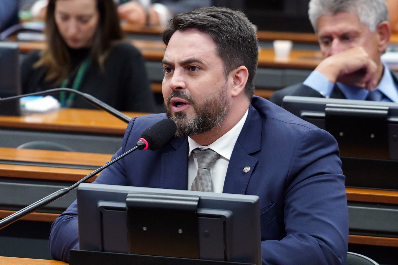 RESPEITO: Léo Moraes vota contra o aumento do “Fundão” partidário