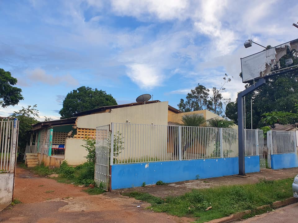 ABANDONADA: Unidade do CREAS em Porto Velho está caindo aos pedaços