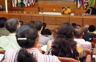 Enfraquecimento dos movimentos sociais é destacado por sociólogo no Seminário do TCE em Porto Velho