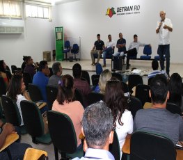 Airton Gurgacz prestigia abertura de capacitação dos servidores do Detran