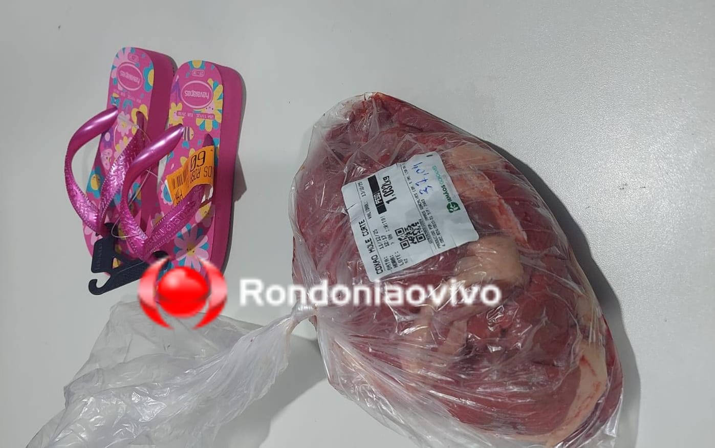 FLAGRADO: Homem é preso por furtar coxão mole e sandália infantil no IG